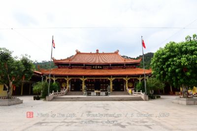 金湖大佛寺