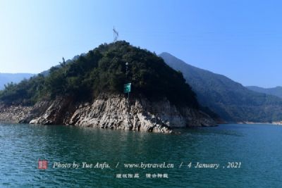 大雪山彝族傣族村寨