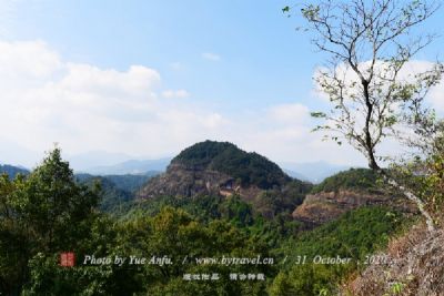 华表山