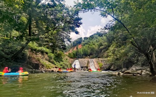 连云山峡谷漂流