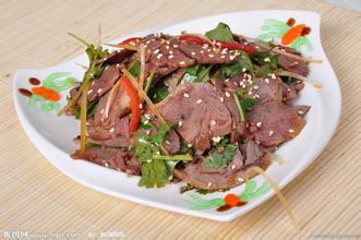 手撕狗肉